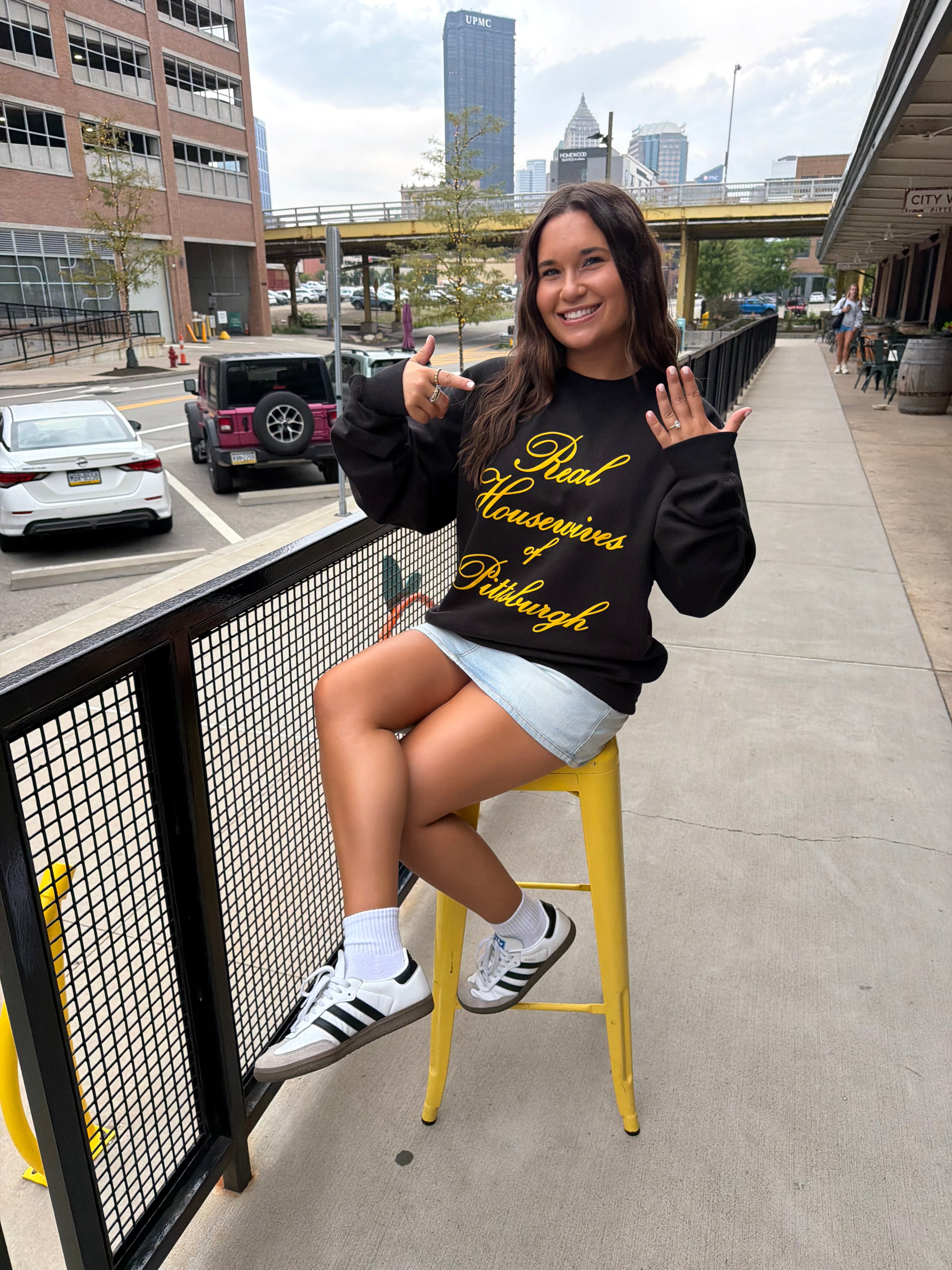 RHW Sweatshirt Black & Gold