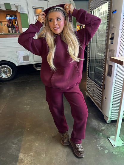 So Fetch Cargo Sweats in Black Cherry