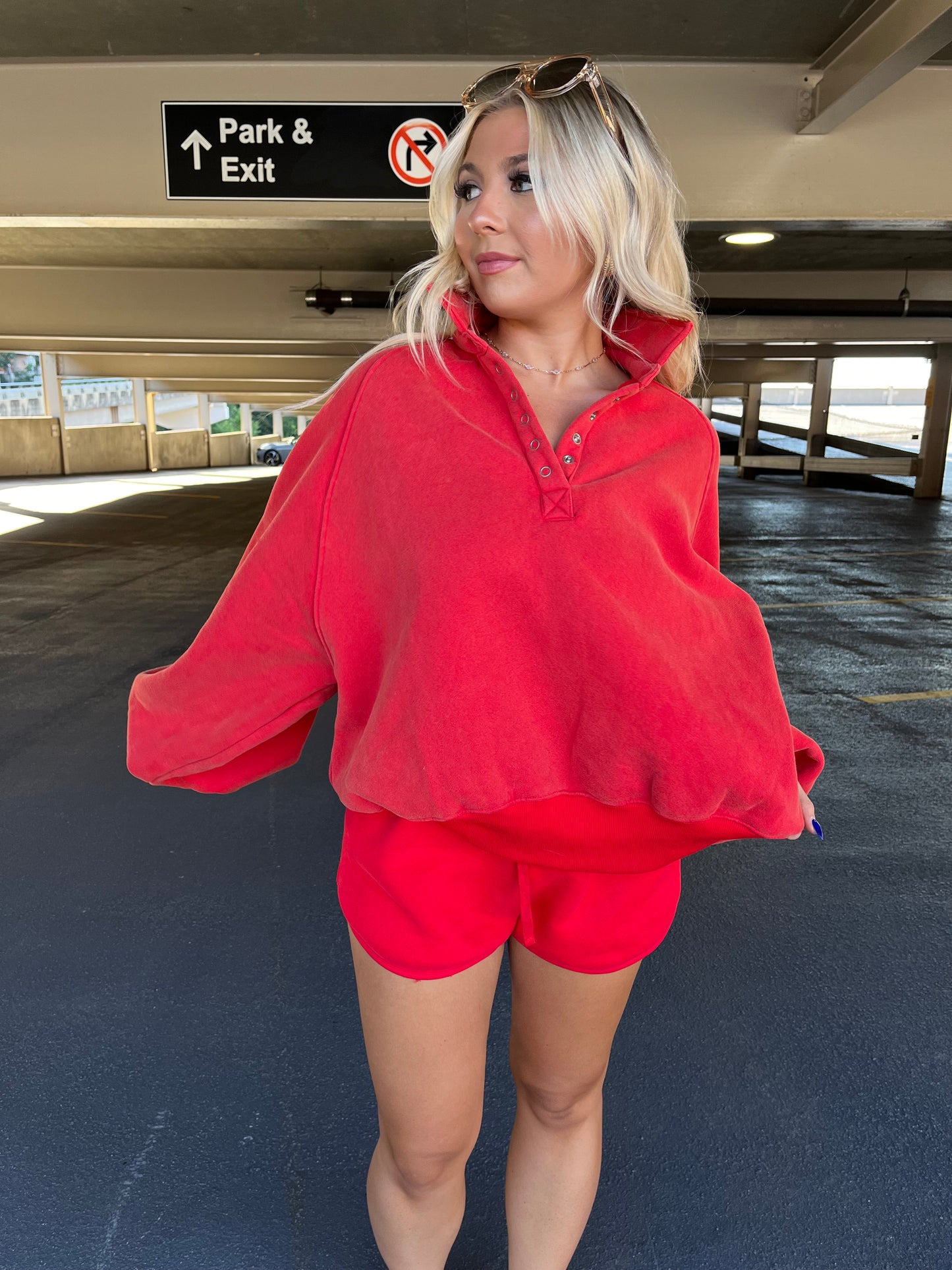 Piper Pullover in Red