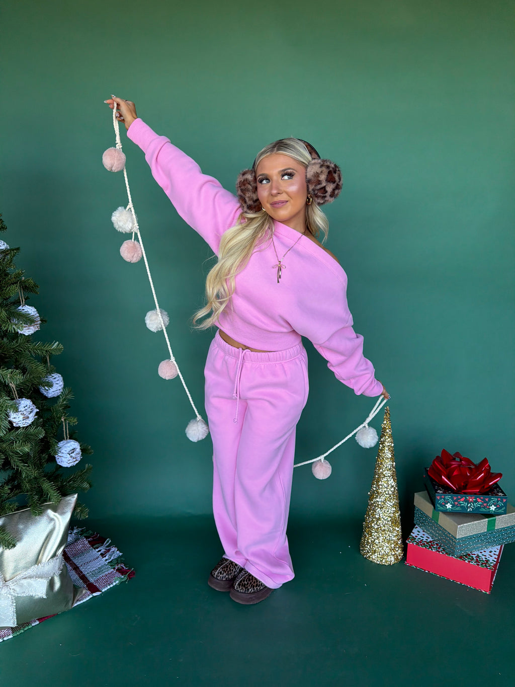 So Fetch Wide Leg Sweatpants in Bubblegum