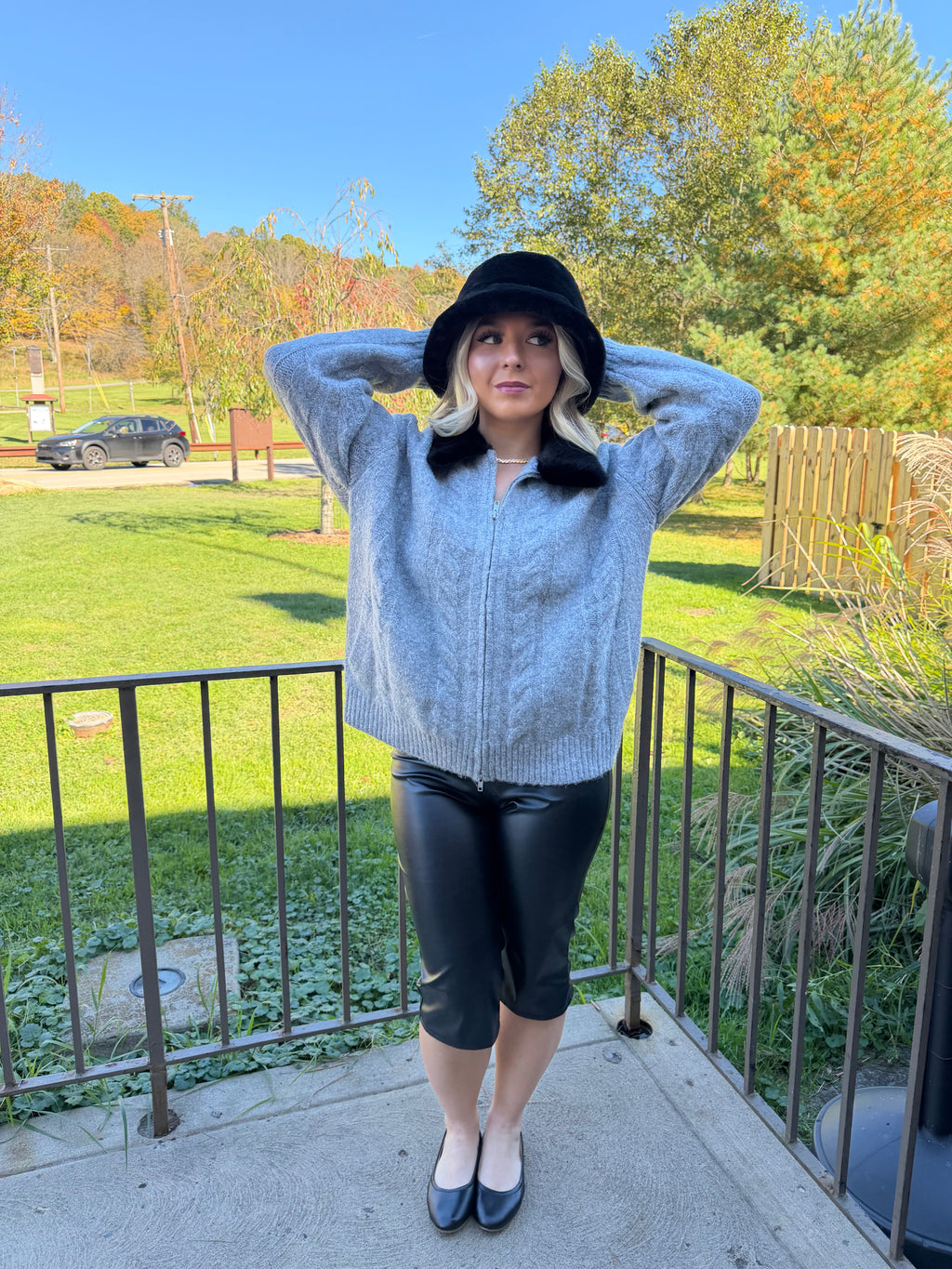 Cutie Unique Collar Zip-Up