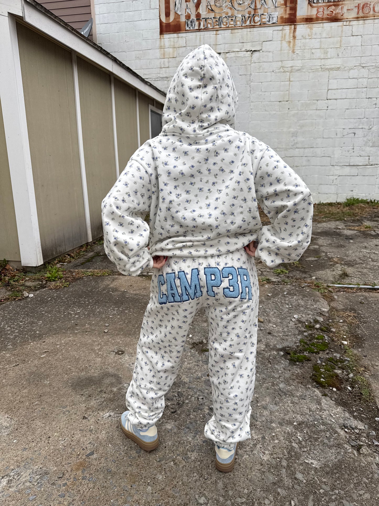 Happy Camp3r Periwinkle Joggers