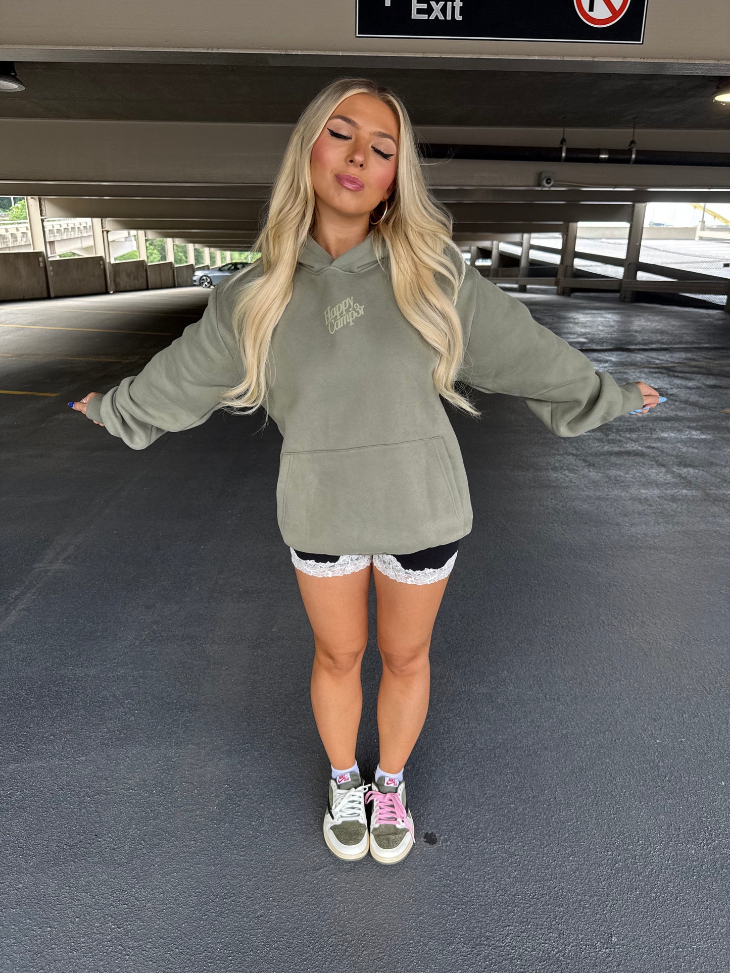 Happy Camp3r Puff Series Hoodie in Olive