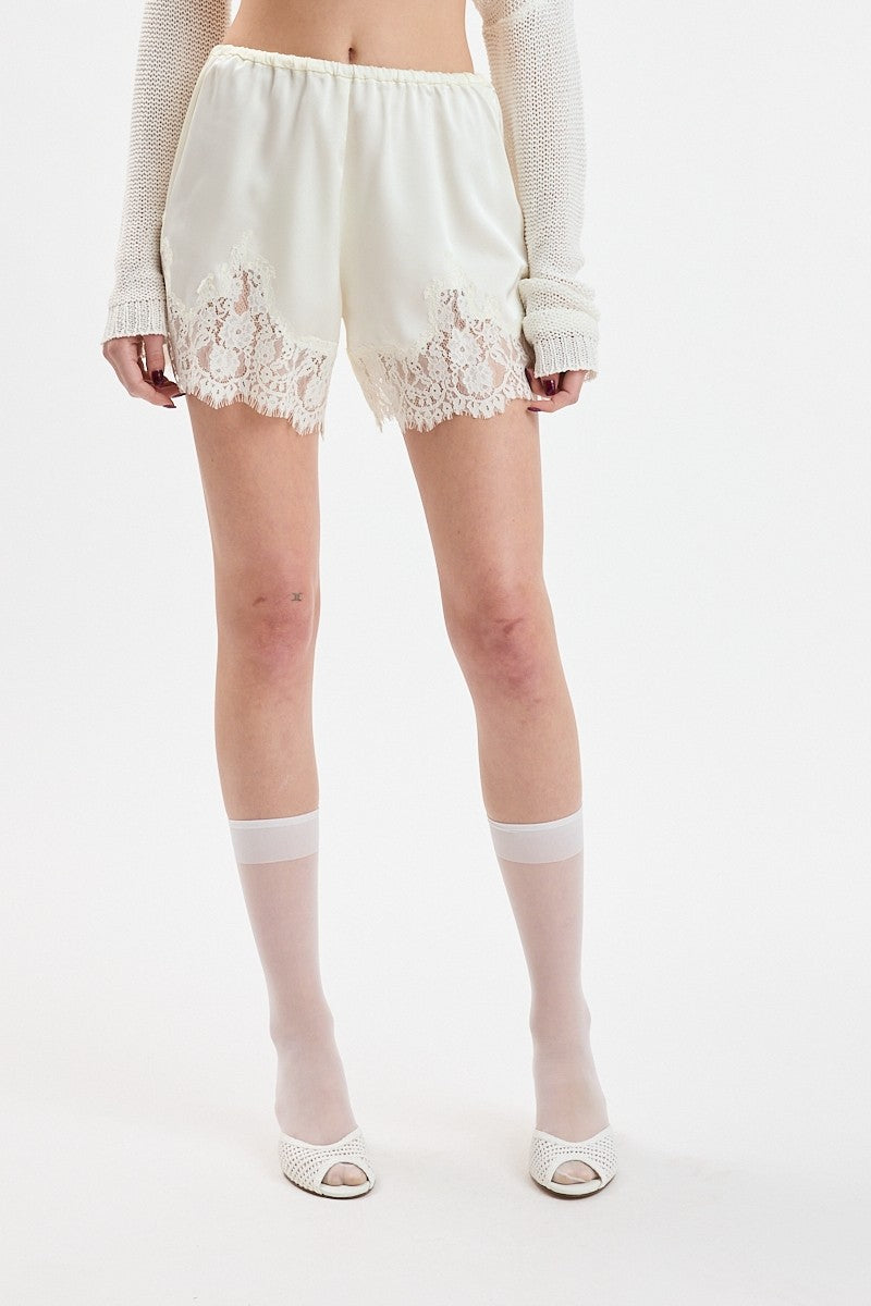 Bby Girl Lace Shorts in Cream