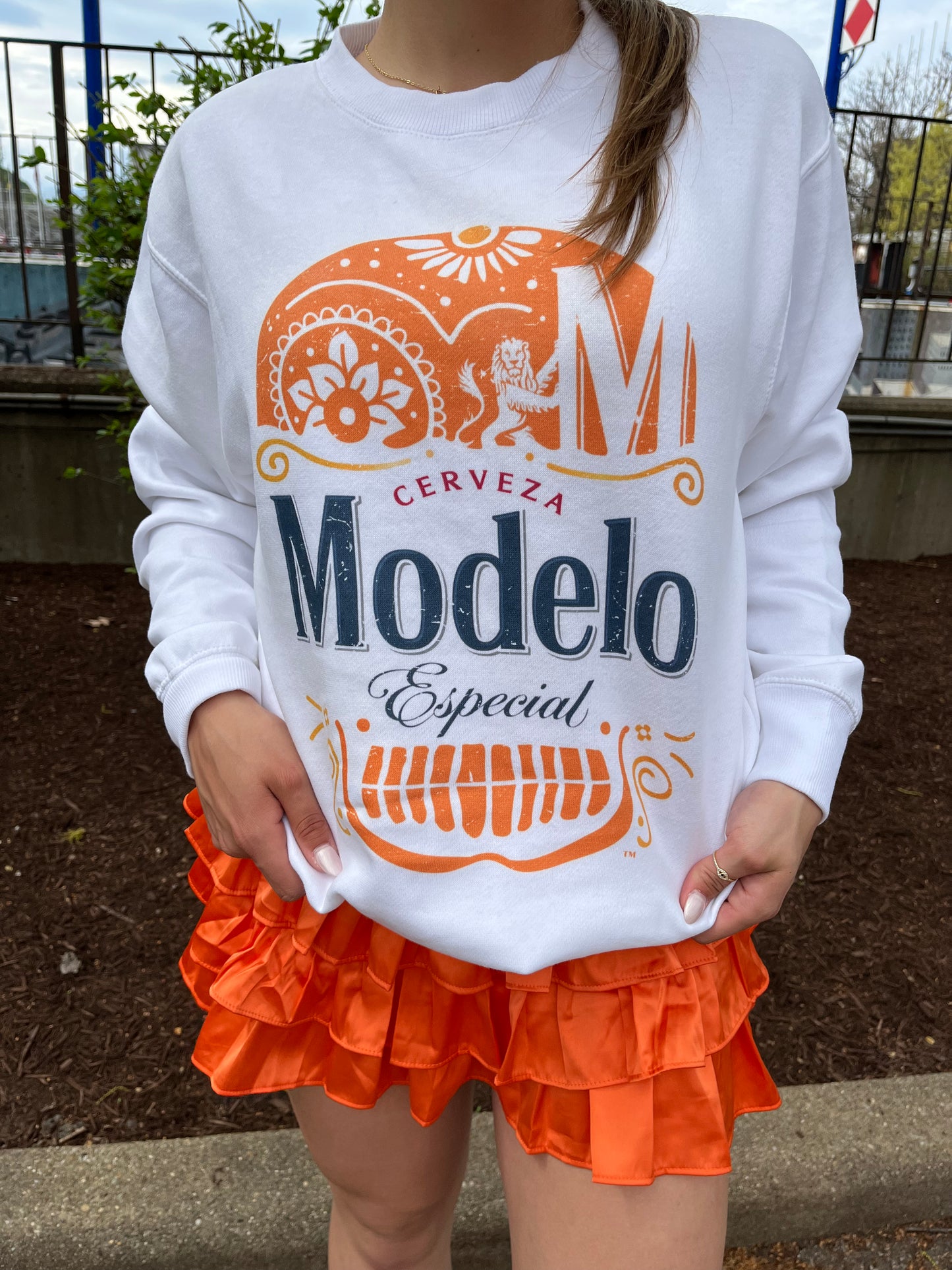 Modelo Graphic Sweatshirt